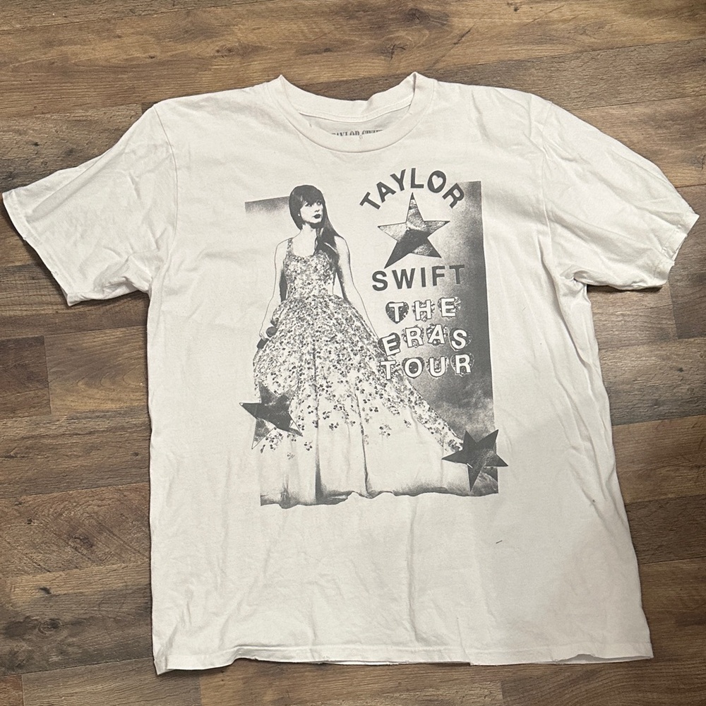 Taylor Swift THE ERAS TOUR PHOTO OVERSIZED T-SHIRT